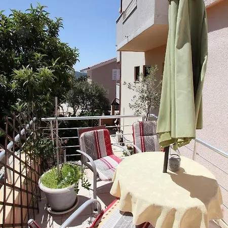 Pansion Ruza 3* Трогир